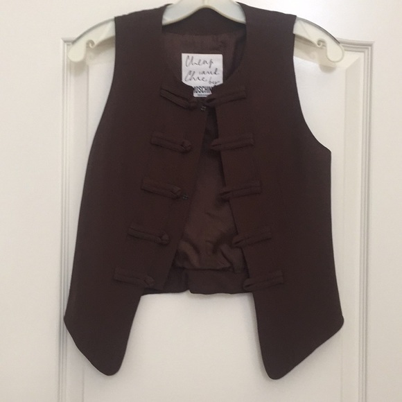 Vest - Picture 1 of 4